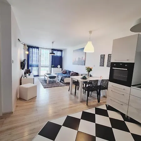 Centrum Jana Pawla Ii Διαμέρισμα *